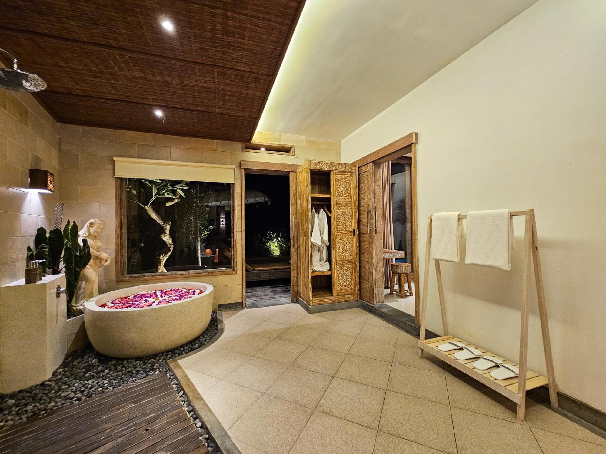 Happy Honeymoon Private Villa Ubud  Bagian luar foto